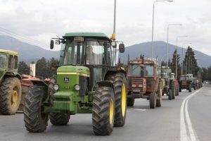 Σε κινητοποιήσεις και μπλόκα θα προχωρήσουν με το νέο έτος και οι αγρότες της Ενωτικής Ομοσπονδίας Αγροτικών Συλλόγων Χανίων, προκειμένου να διεκδικήσουν τα αιτήματά τους.