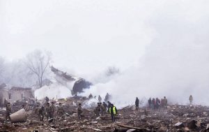 37 οι νεκροί από αεροσκάφος που συνετρίβη