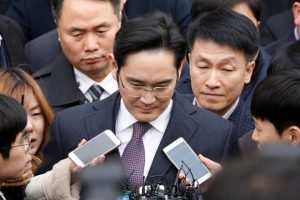 Συνελήφθη ο πρόεδρος της Samsung