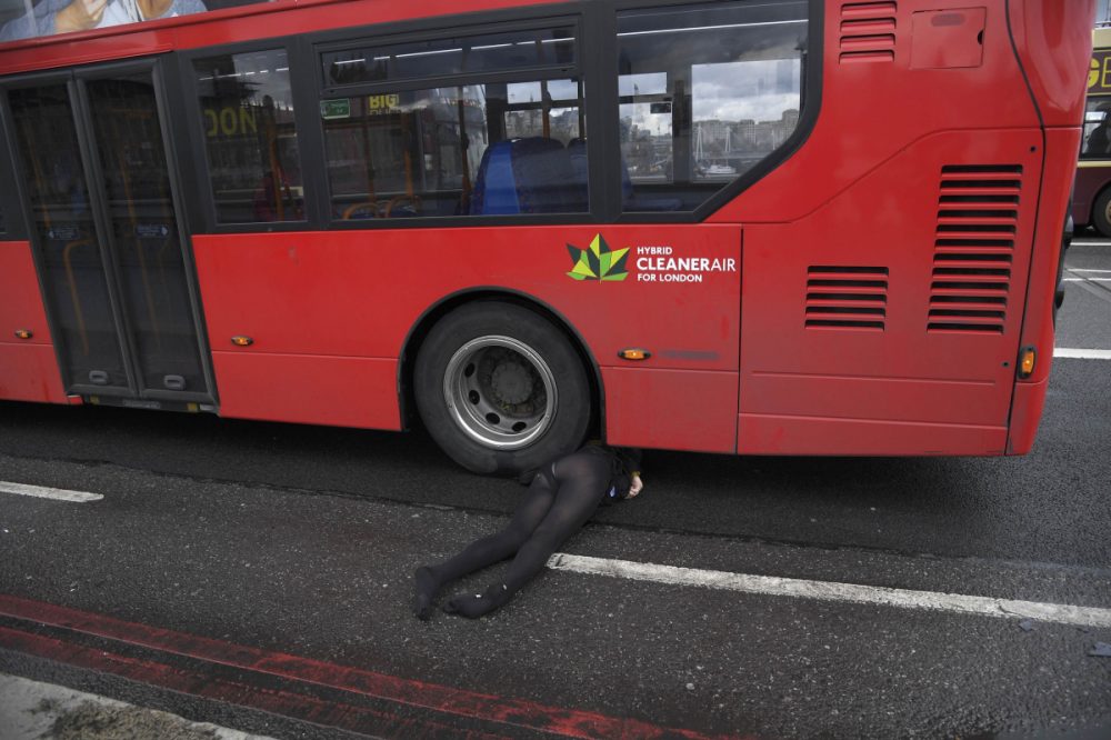 4 νεκροί -Τουλάχιστον 20 τραυματίες στο Λονδίνο