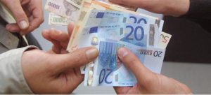 Πόσο θα αυξηθεί ο νέος κατώτατος μισθός - πότε θα εφαρμοστεί;