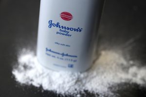 Σοκ από Reuters: Το παιδικό ταλκ J&J περιέχει καρκινογόνο αμίαντο